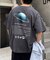 【ユニセックス】アソートフィクトグラフィックTee