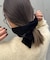 lilプレート付きベロアBIGシュシュ