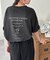 【ユニセックス】スプレー加工コーポレートグラフィックTシャツ