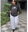 【ユニセックス】スプレー加工コーポレートグラフィックTシャツ