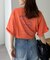 【ユニセックス】ミックスフォントバックグラフィックTシャツ
