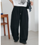 【ユニセックス】ワンポイント刺繍バレルレッグスウェットパンツ