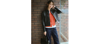 提案:黒レザージャケット+白パーカー+黒細身パンツ