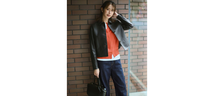 提案:黒レザージャケット+白パーカー+黒細身パンツ