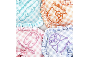 ギンガムチェックが可愛い、おソロしたいサンリオのハート型シュシュ