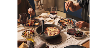 ワンプッシュで簡単に付け外しができて、収納に便利な取っ手が外せるフライパンセット!