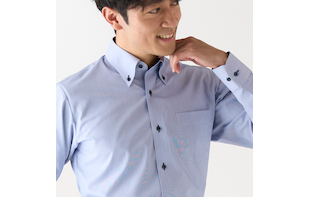 様々なシーンで大活躍 ブルーボタンダウンシャツ