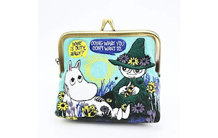 ムーミンの畳刺繍がま口ポーチ。ナチュラルだけど高級感も。