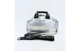 おしゃれカラー揃ってます！今度のスヌーピー× ROOTOTEコラボはボリュームたっぷりショルダーバッグ。