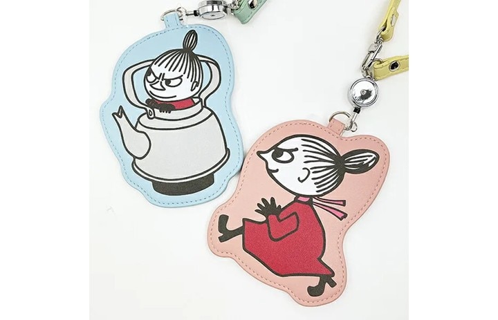 ムーミンシリーズからリトルミィのポーチやパスケースなどダイカット