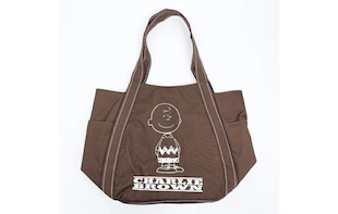 スヌーピーのバルーントートはシンプルで飾らないかわいさ。荷物が多くなりがちな方へおすすめな大き目大容量サイズです。