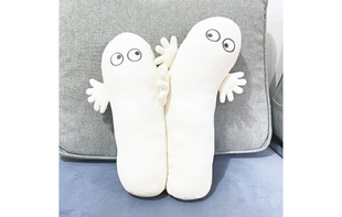 ムーミンのニョロニョロアイテム。この不思議ちゃんかんがたまらなく、ハマってしまいそうなかわいさです。