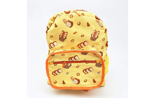 パンどろぼうの便利な折り畳みリュック。薄くて軽く、コンパクトに持ち運べるので外出先でも便利です。