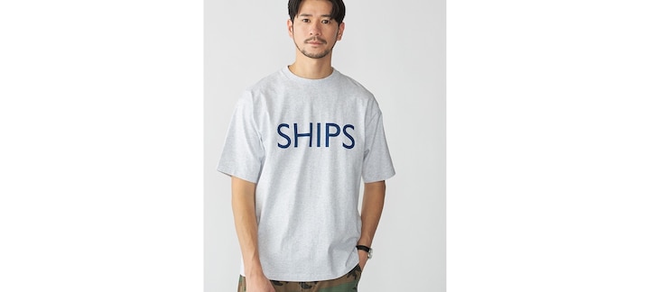 【SHIPS別注】ロゴ プリント Tシャツ（メンズ）