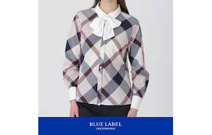 春トップス│襟元アクセントのデザイントップス