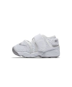 K317415　12-16LITTLE RIFT (TD BOYS)　111WHITE/WLFGRY　579959-0005