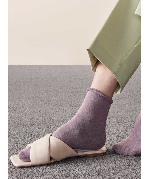 サンダル 靴下をおしゃれに見せるには 失敗しないコーデ例 Mall