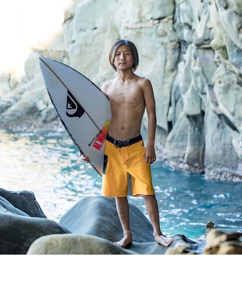 【QUIKSILVER クイックシルバー 公式通販】クイックシルバー （QUIKSILVER）SATURN SOLID YTH 17  キッズ  ボードショーツ