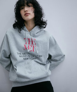 THE MET x ADAM LOGO SWEAT