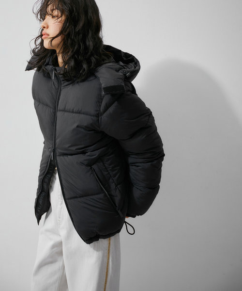 【THE VERY WARM】THE V PUFFER JACKET