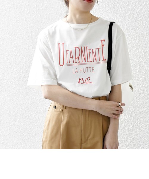 La Hutte:〈洗濯機可能〉ラウンドヘム ロゴ プリント TEE