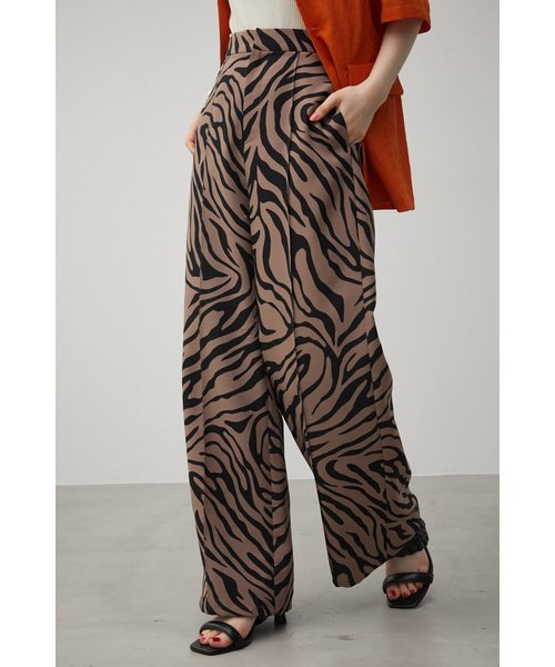 CENTER SEAM ZEBRA PANTS