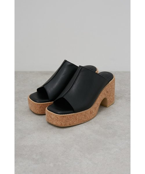 CENTER SEAM CORK WEDGE SANDALS