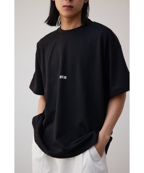 BITE MEバックグラフィックTシャツ