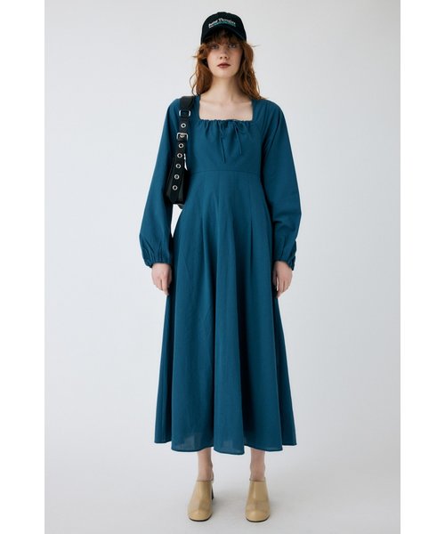 OPEN NECK TUCK DRESS