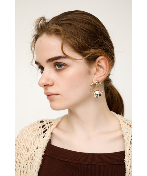 CURVE ROUND METAL EARRING | SLY（スライ）の通販 - &mall