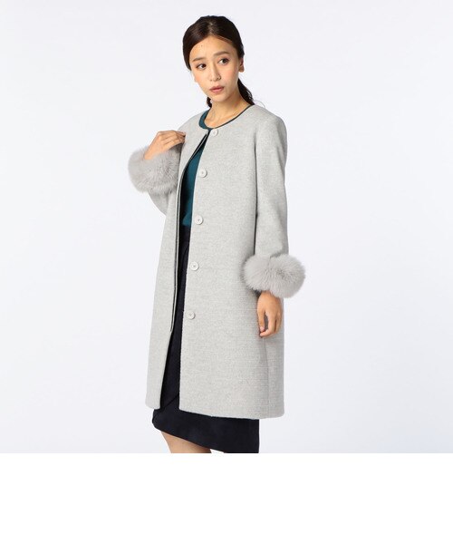 ラブリー袖 ファー コート 人気のファッショントレンド