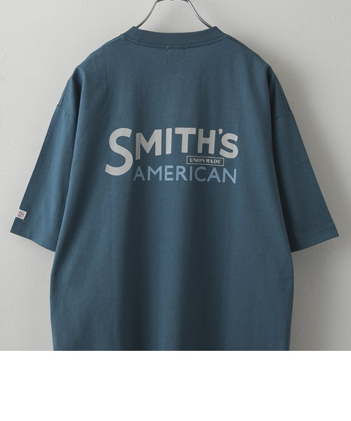 SMITH’S（スミス）別注ロゴプリントTシャツ