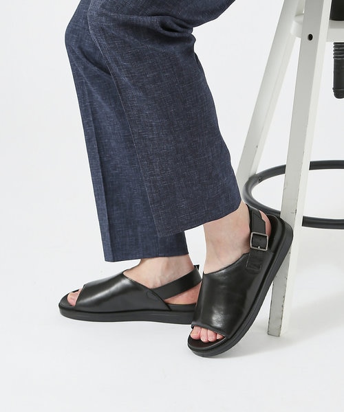一部店舗＋WEB限定】フットベッド バックストラップ レザーサンダル 