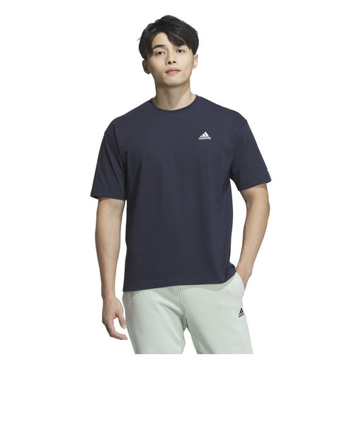 アディダス（adidas）エッセンシャルズ プラス ルーズフィット スモールロゴ 半袖Tシャツ KWE94-JF3911