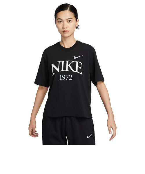 ナイキ（NIKE）Tシャツ 半袖 スポーツウェア クラシック 黒 ブラック ボックスシルエット ドロップショルダー FQ6601-010