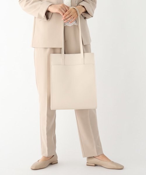 スクエアタテa4トートバッグ A4サイズ収納可 軽量 抗菌防臭裏地使用 Opaque Clip オペーク ドット クリップ の通販 Mall