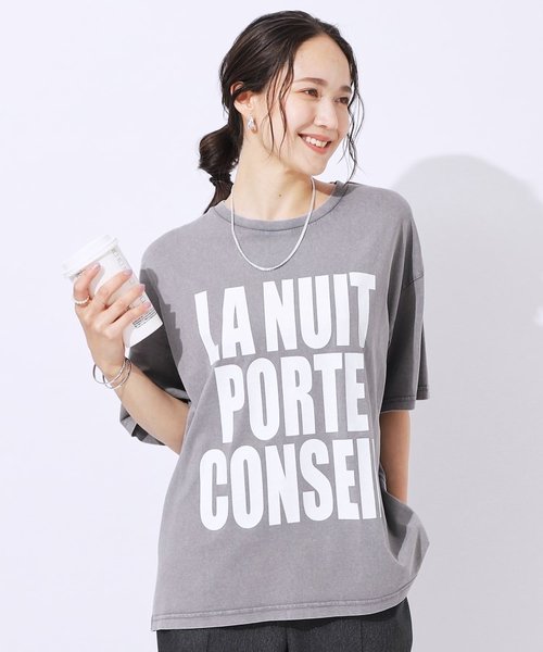 ヴィンテージ感がたまらない 古着風ロゴTシャツ