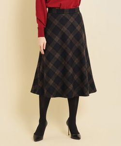 【チェック柄スカート】しなやかなシルエットが綺麗なチェック柄フレアスカート