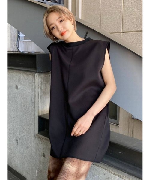 ワイドショルダーショートワンピース Emoda エモダ の通販 Mall