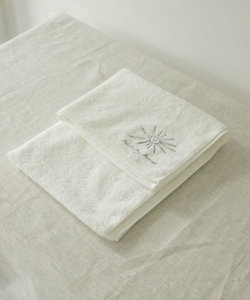 DOORS LIVING PRODUCTS　Bath Towel white