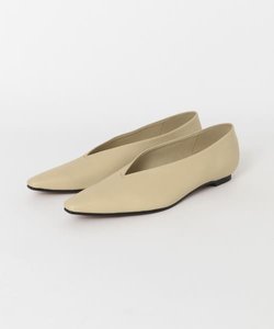 quartierglam　CHISEL TOE V CUT PUMPS