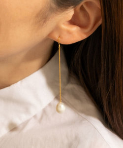 SMELLY so’　pearl chain pierce gld