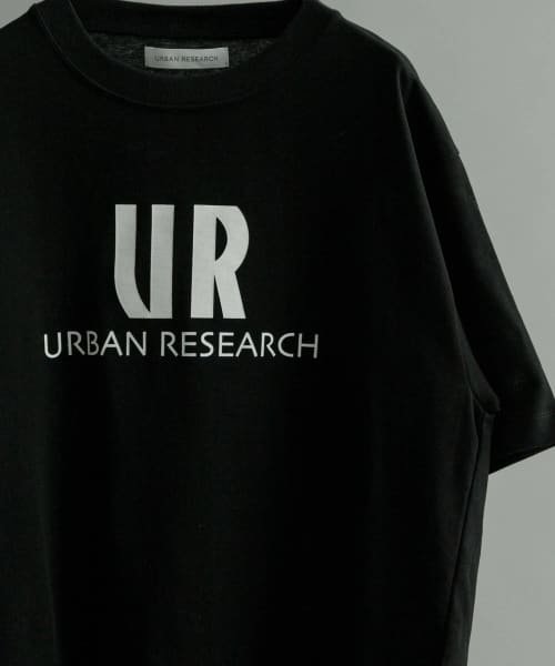 UR ロゴTシャツ