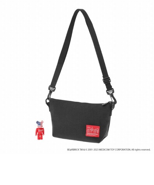 Zuccotti Clutch w/ BE@RBRICK 2023