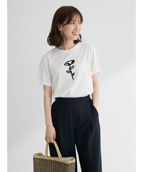 ・RAY CASSIN フラワーサガラ刺繍Tシャツ