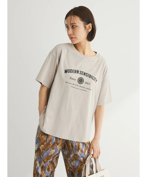 エンブレムロゴボックスTシャツ