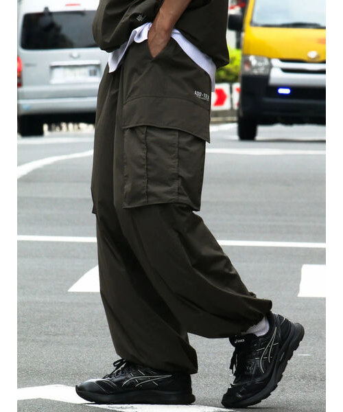 【機能素材】RIPSTOP CARGO PANTS