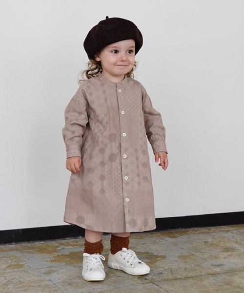 ドットパッチワークジャガード ひざ下丈 シャツワンピース Comechatto Closet カムチャットアンドクロゼットオンライン の通販 Mall