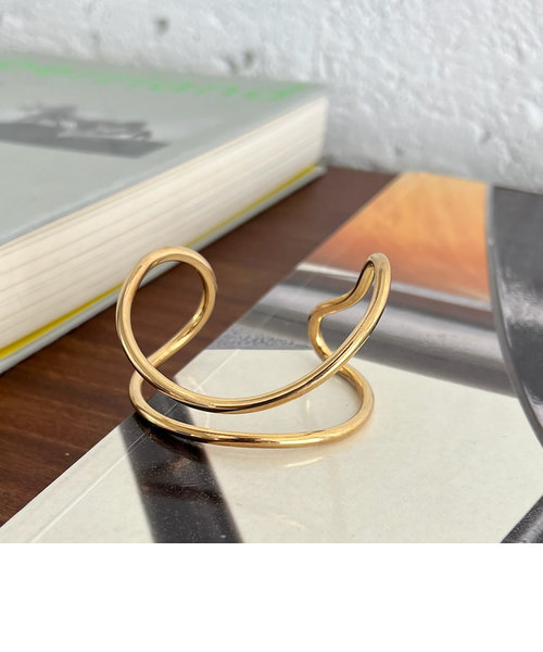 ｃｕｒｖｅ　ｂａｎｇｌｅ