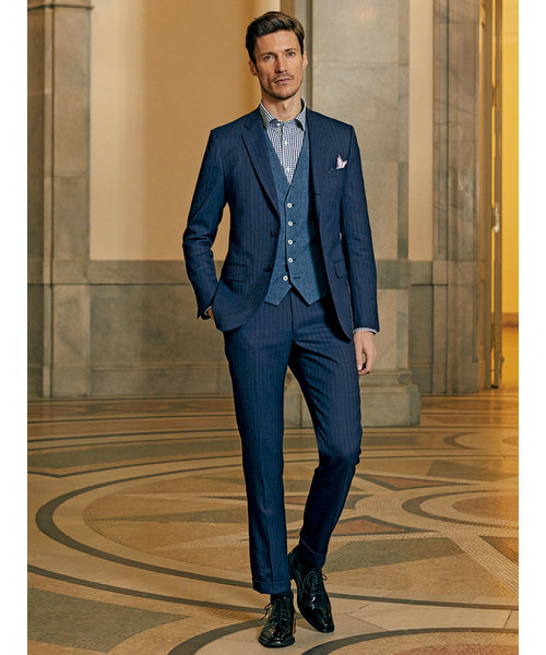 ぜいたく紺 スーツ コーデ レディース 人気のファッション画像